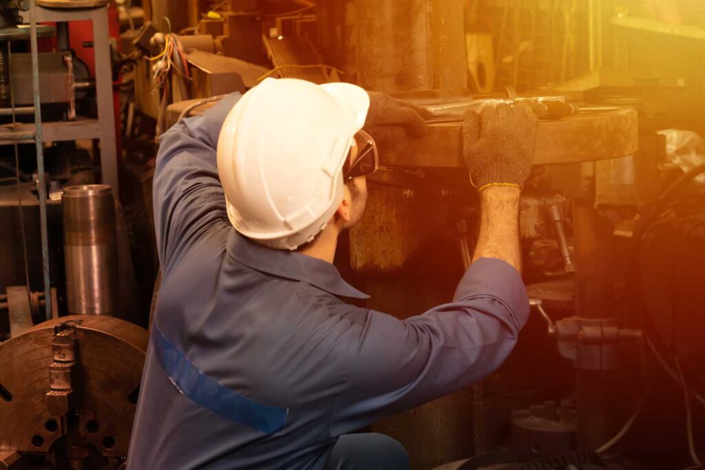 Manutenção Industrial Soluções completas para garantir continuidade operacional.